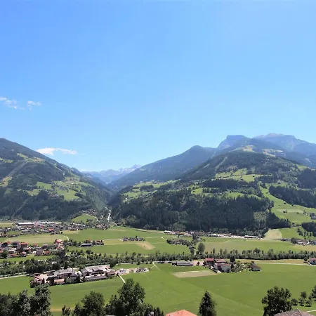 Laura By Interhome *